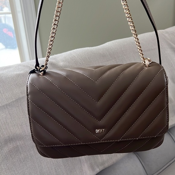 DKNY New Veronica Large Shoulder Bag Clay Gray Crossbody Purse Handbag - Picture 15 of 17